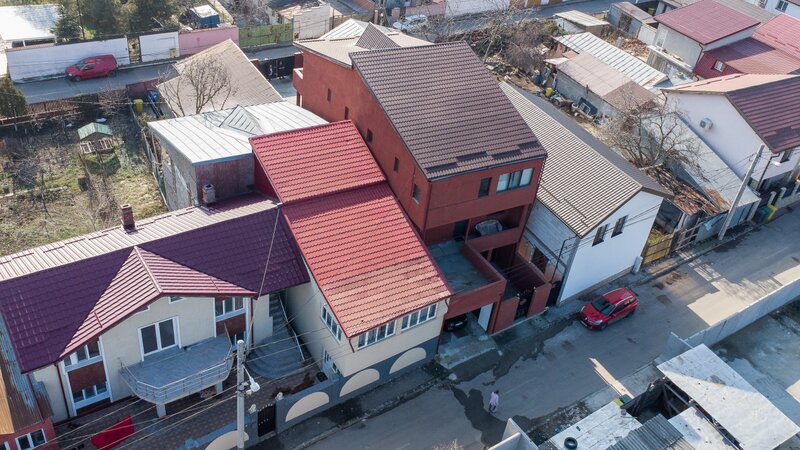 Voluntari, Ilfov, vila S+P+2+M 520 mp, luminoasa si spatioasa si curte 300 mp