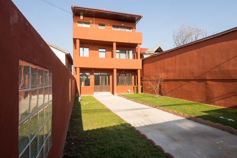 Voluntari, Ilfov, vila S+P+2+M 520 mp, luminoasa si spatioasa si curte 300 mp