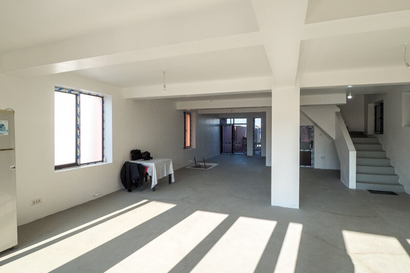 Voluntari, Ilfov, vila S+P+2+M 520 mp, luminoasa si spatioasa si curte 300 mp